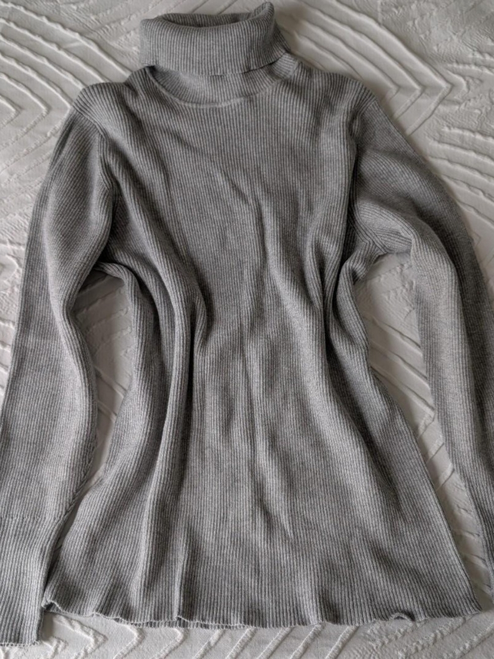 Vintage Exclusive Old Navy Light Gray Ribbed Turtleneck Sweater
